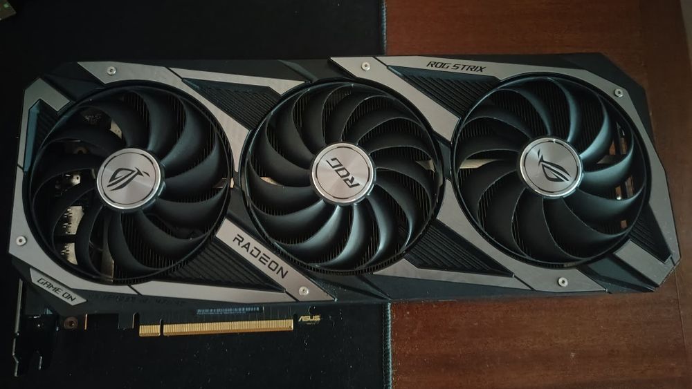 ASUS rog strix RX 6800