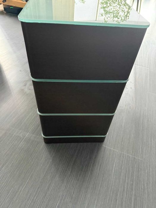 стойка  под  адио аппаратуру