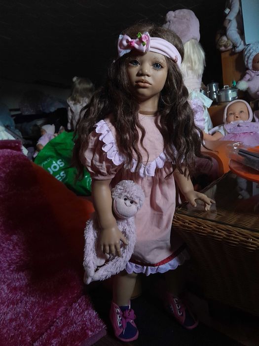 Boneca de colecção Lona
