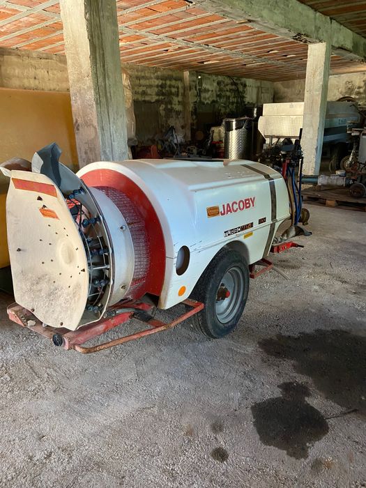 Pulverizador Rebocabel