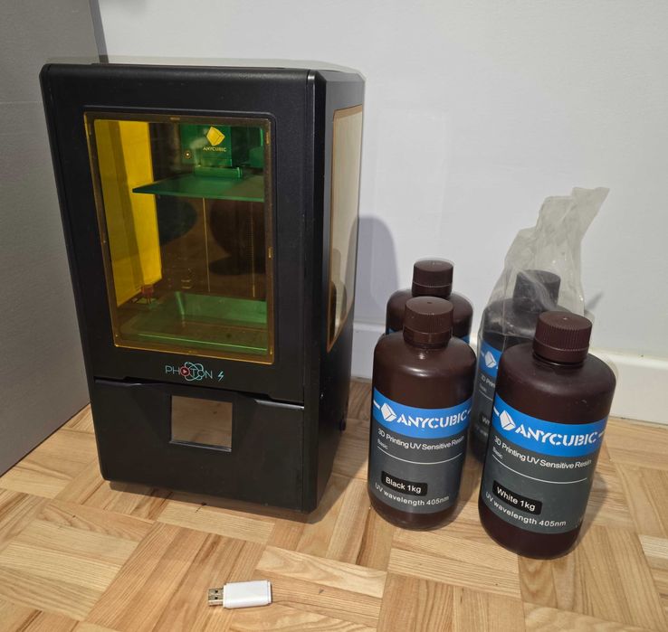 Anycubic Photon S – Stan BDB + ZESTAW STARTOWY (+3L Żywicy!)