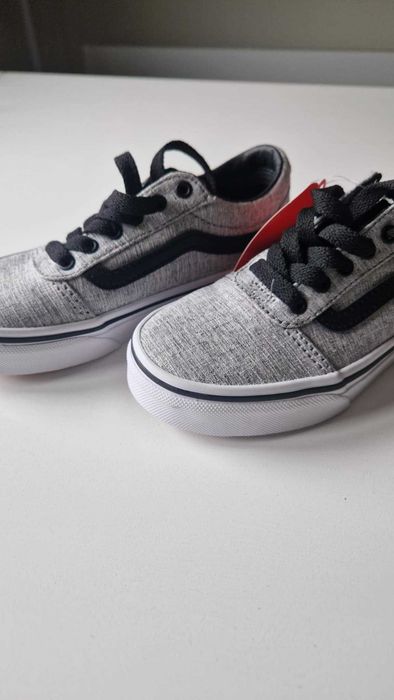 Vans Buty dla chłopca w rozmiarze 29 NOWE