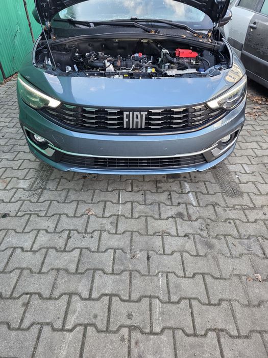 Fiat Tipo cross lampa lampy przod full led 21r ORGIAL