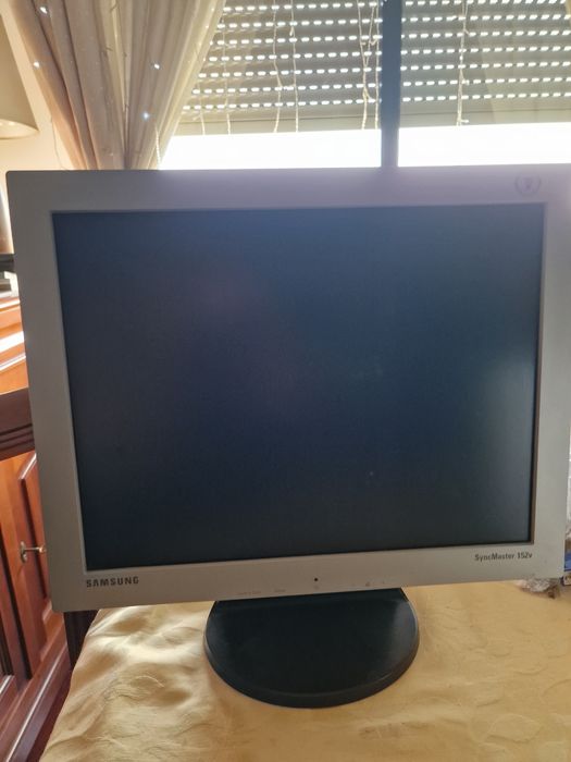 Monitor Samsung SyncMaster 152V 15 polegadas