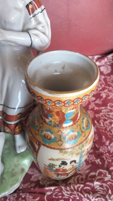 Продам одним лотом