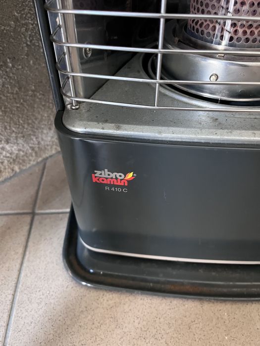 Japoński piecyk knotowy-naftowy ZIBRO R410C