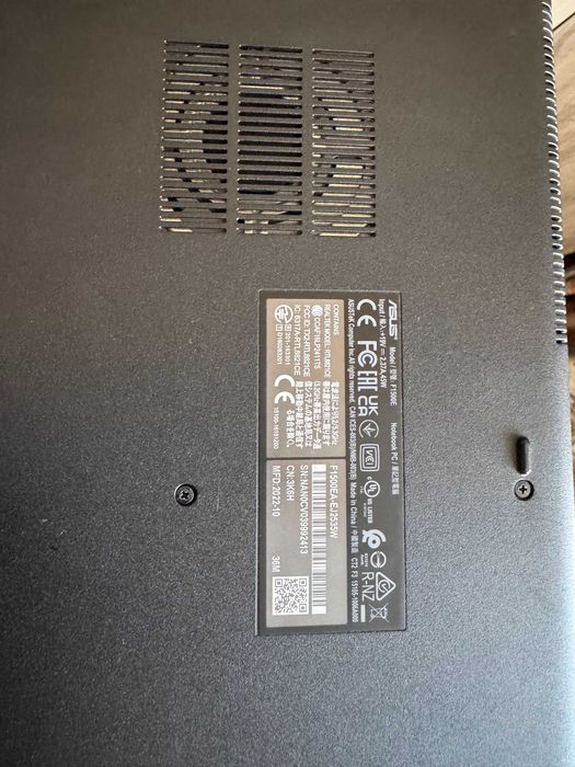 ASUS VivoBook, ноутбук