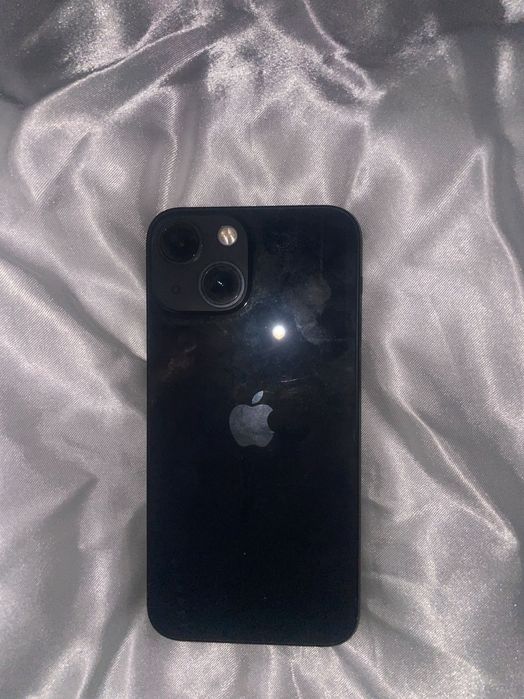 iPhone 13 mini por um superior