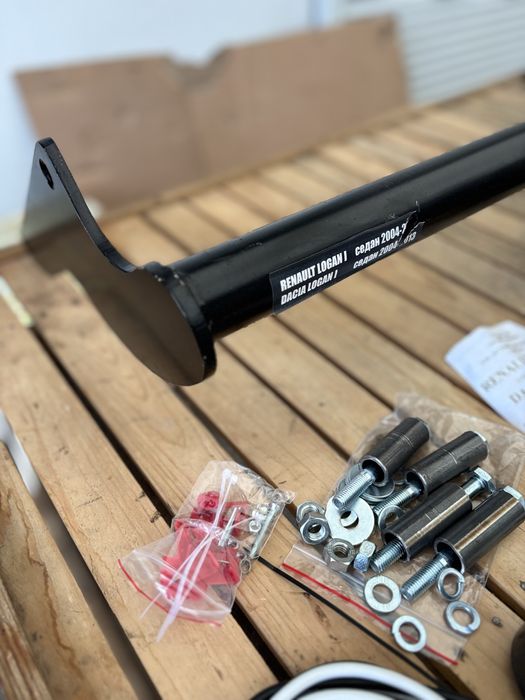 НОВИЙ! Фаркоп Рено Дачия Логан СЕДАН 2004-2013 первый кузов