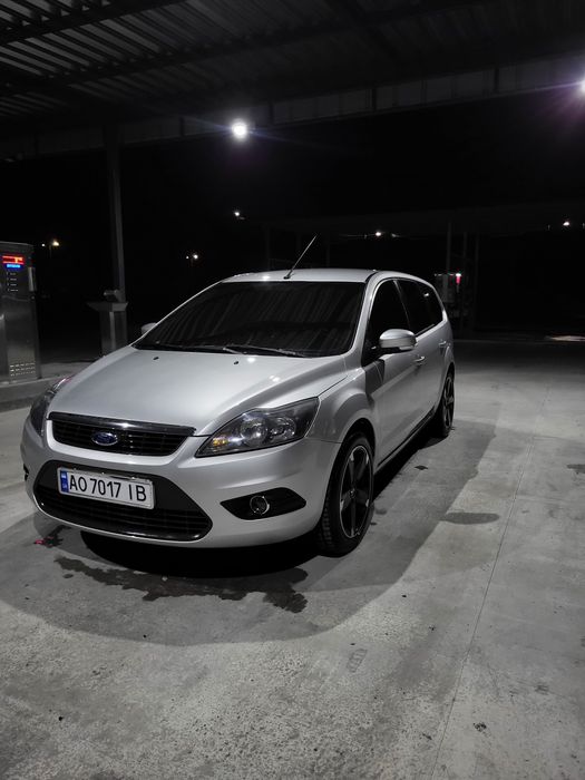 Ford Focus 2010 року