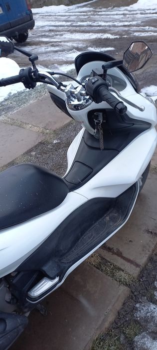 Продам Honda PCX 125