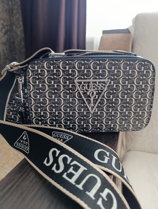 Сумка жіноча крос-боді Guess