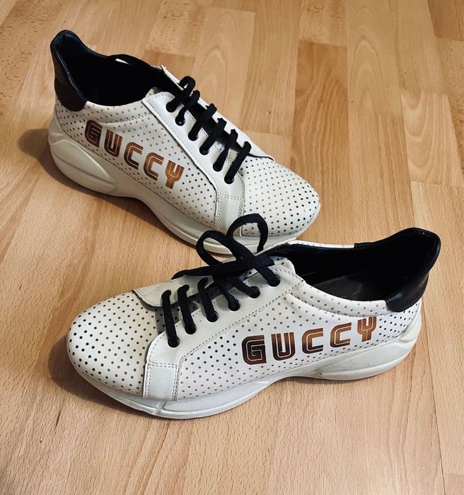 Стильні жіночі кросівки Gucci