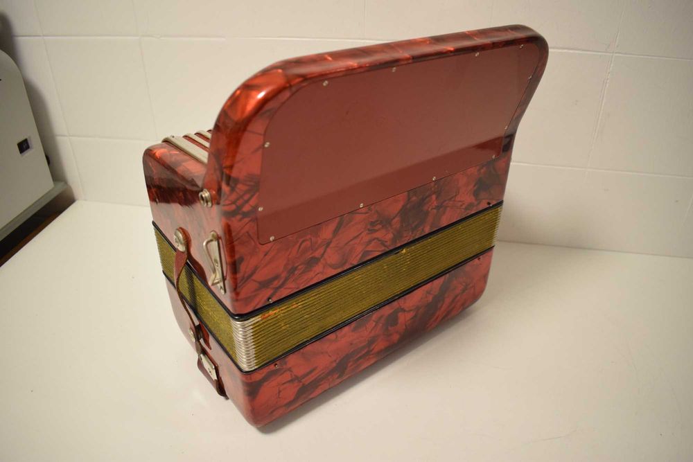 Acordeao Hohner Amati 2 Voz 48 Baixos, N 010