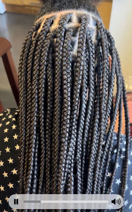 Faço tranças ao domicílio