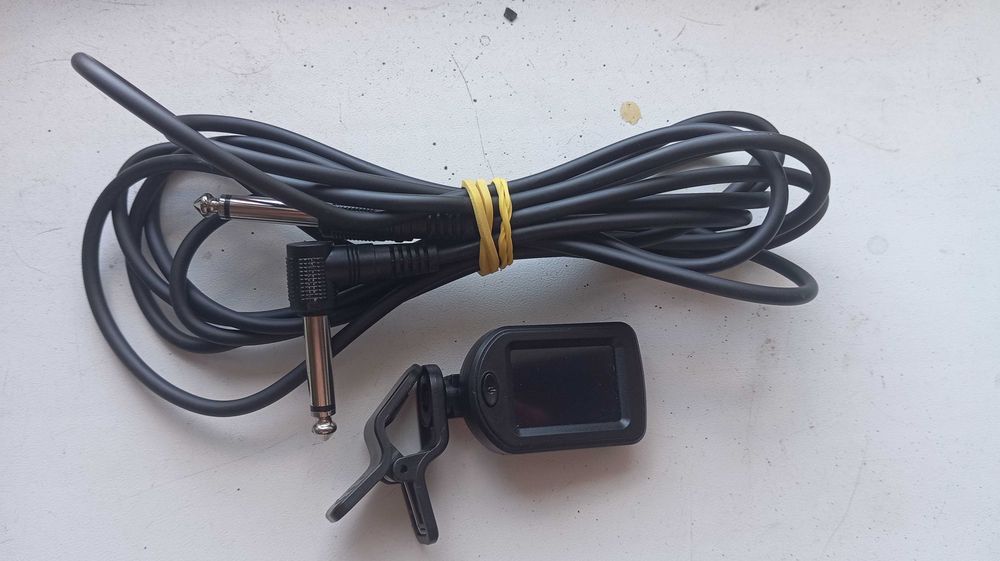 Gitara elektryczna Harley Benton ST-20 BK Stratocaster+ kabel gitarowy i stroik/tuner