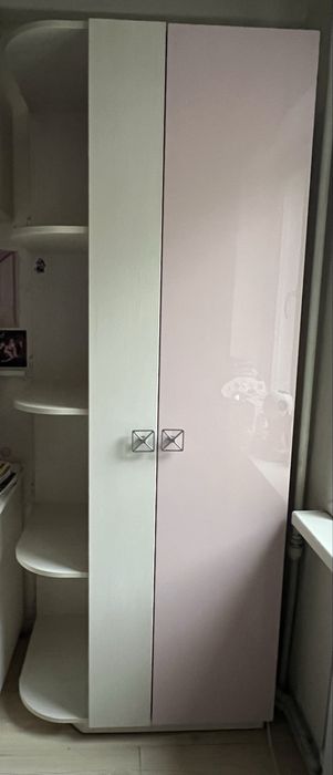 Шафа дитяча для дівчини