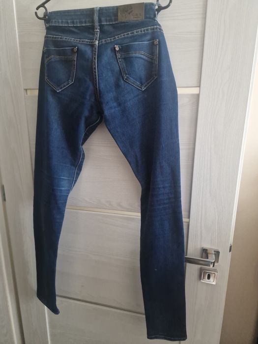 Spodnie jeansowe damskie M