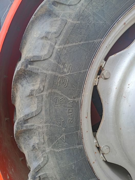 Opony rolnicze mf255 12.4 32