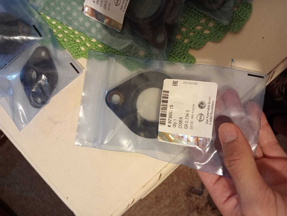 Cobertura dos injetores - Opel Astra 1.7 . NOVOS