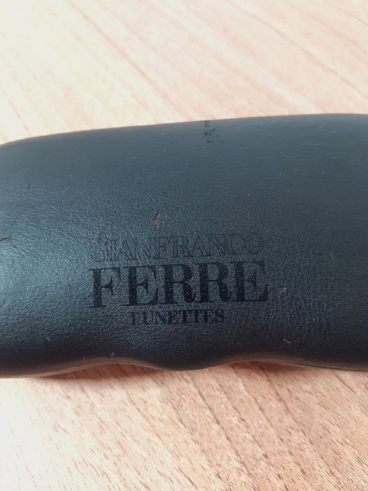 Etui pokrowiec na okulary Gianfranco Ferre