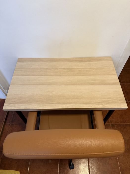 Mesa de Escritório + Cadeira Giratória em Excelente Estado