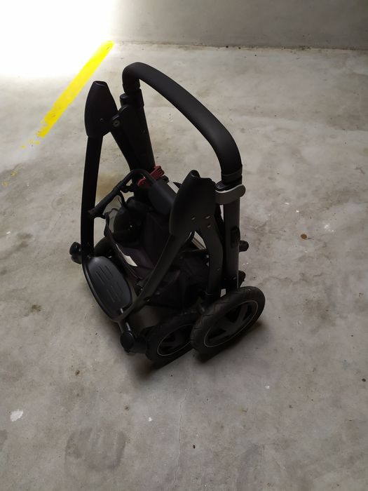 Carrinho de bebé " Bebeconfort" modelo "Stela"