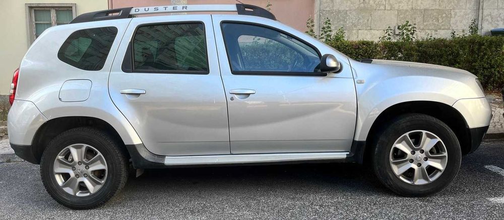 Dacia Duster 1.5 dCi 110cv 4x4 - Set.2015 - Correia Nova