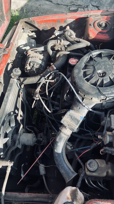 рено 9 -11-19 гарний стан інші запчатини