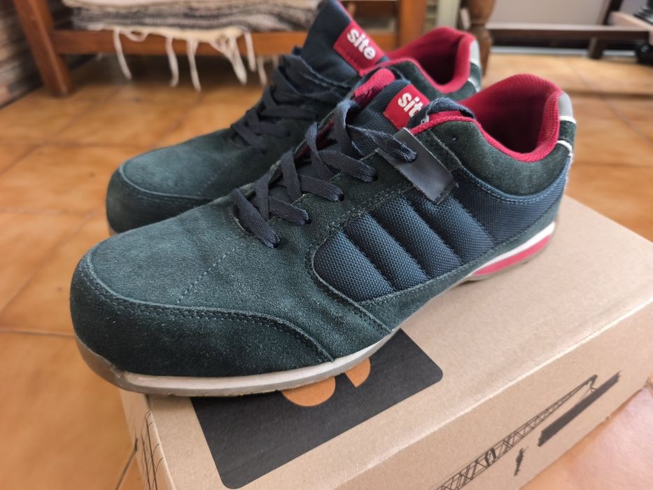 Botas de trabalho s/novas tipo tenis de segurança biqueira de aço n 45