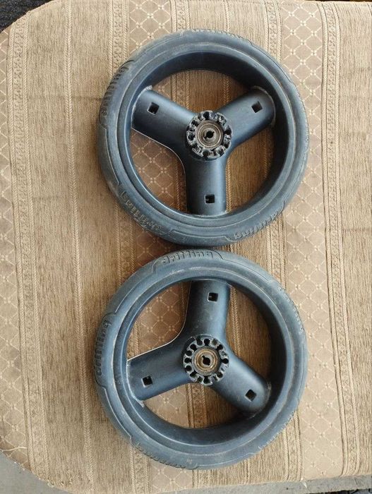 Колеса дитячої коляски.30 см х 10 мм.