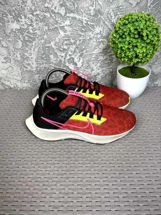 Nike Air Zoom Pegasus 38 кроссовки 39 размер женские беговые красные