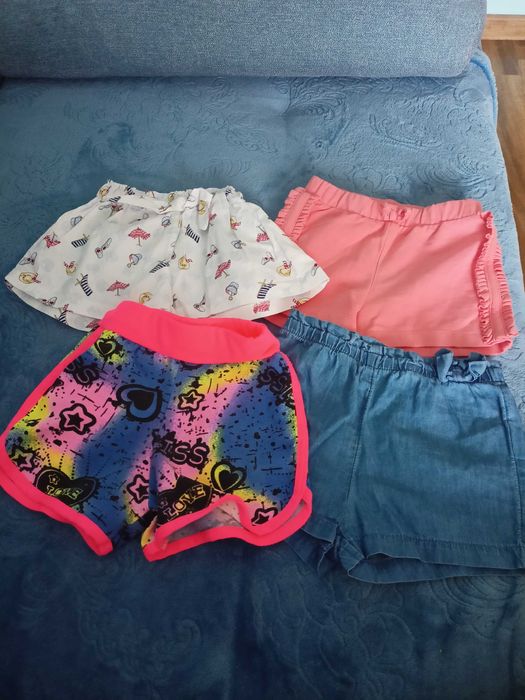 Rozmiar 80/86 spodenki krótkie dla dziewczynki 4 sztuki