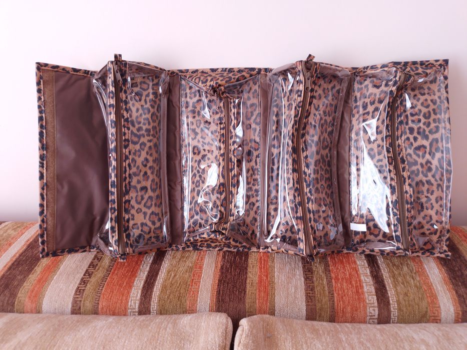 Продам косметичкі