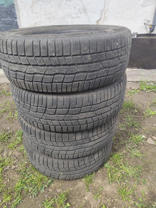 Продам резину 205/60/16