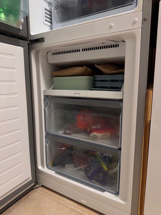 Frigorífico combinado Bosch KGN36NL30/04 noFrost em muito bom estado