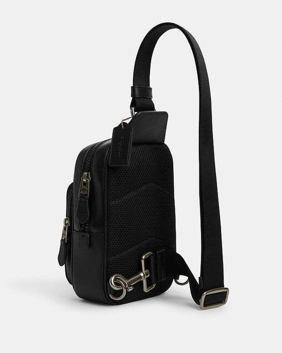 Coach Track Pack In Signature Canvas: 7 399 грн. - Кожаные сумки
