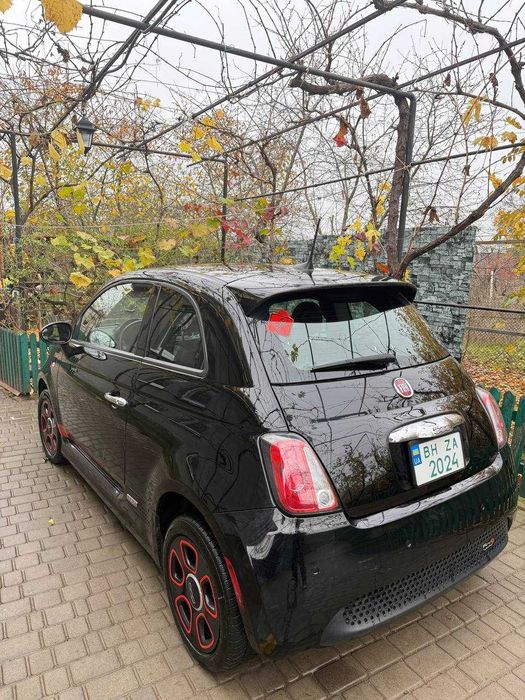Продам свой Фиат 500 E