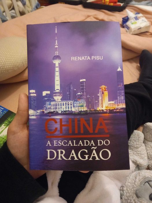 Livro"China a Escalada do Fragão" de Renatq Pisu