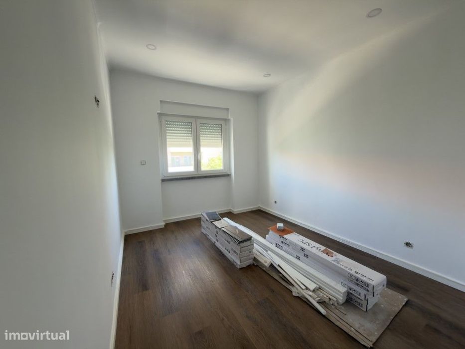 Apartamento T2, Reboleira, Amadora