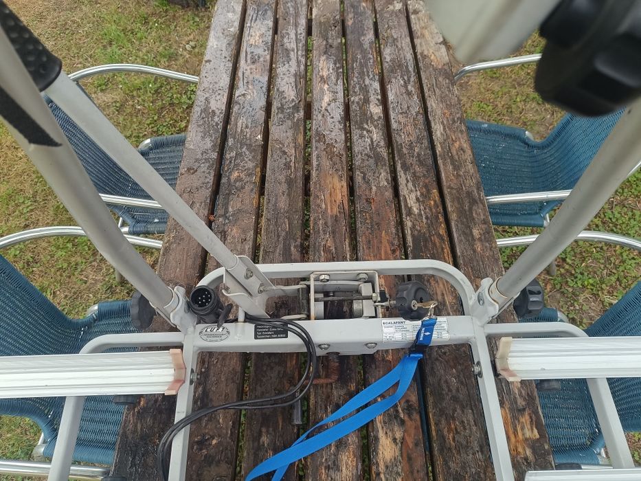 Uchwyt rowerowy bagażnik na 2 rowery-zamykany.