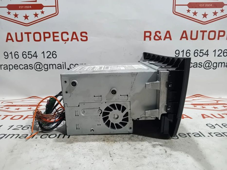 Auto Rádio Mercedes Class C W204 A2049002511 Original