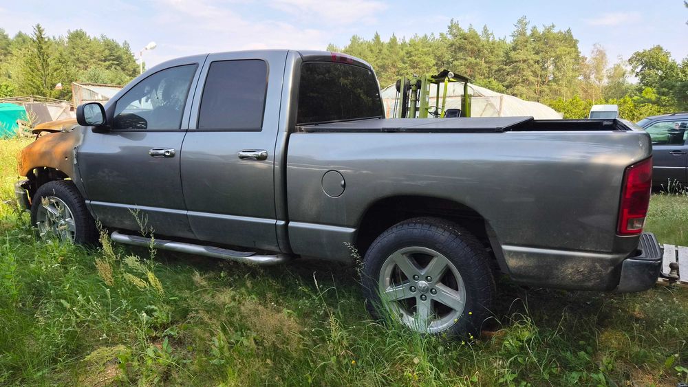 DODGE RAM 5.7 4x4 2004