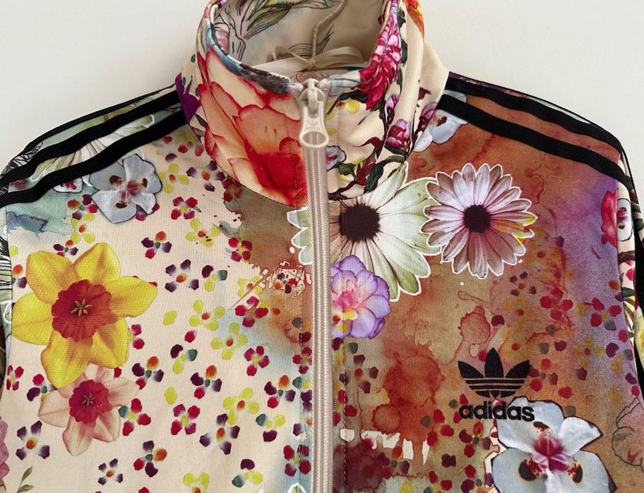 Adidas bluza na zamek z kieszeniami na zamek w kwiaty AJ8151  38 40
