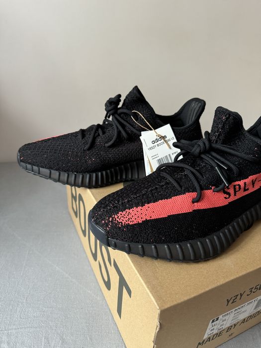 Adidas Yeezy boost 350 V2 Red stripe
