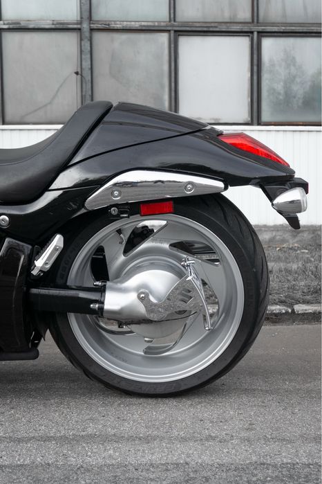 Suzuki Boulevard VZR1800 Intruder