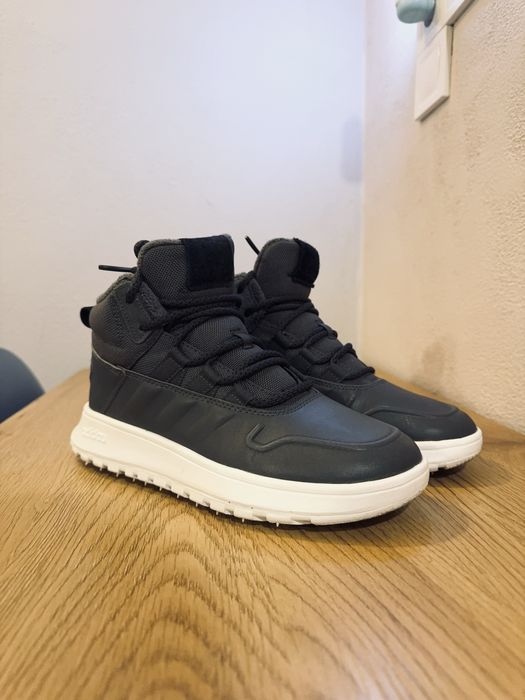 Зимові кросівки Adidas Fusion Storm