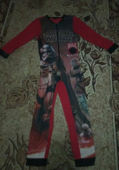 Одяг на дівчинку або хлопчика