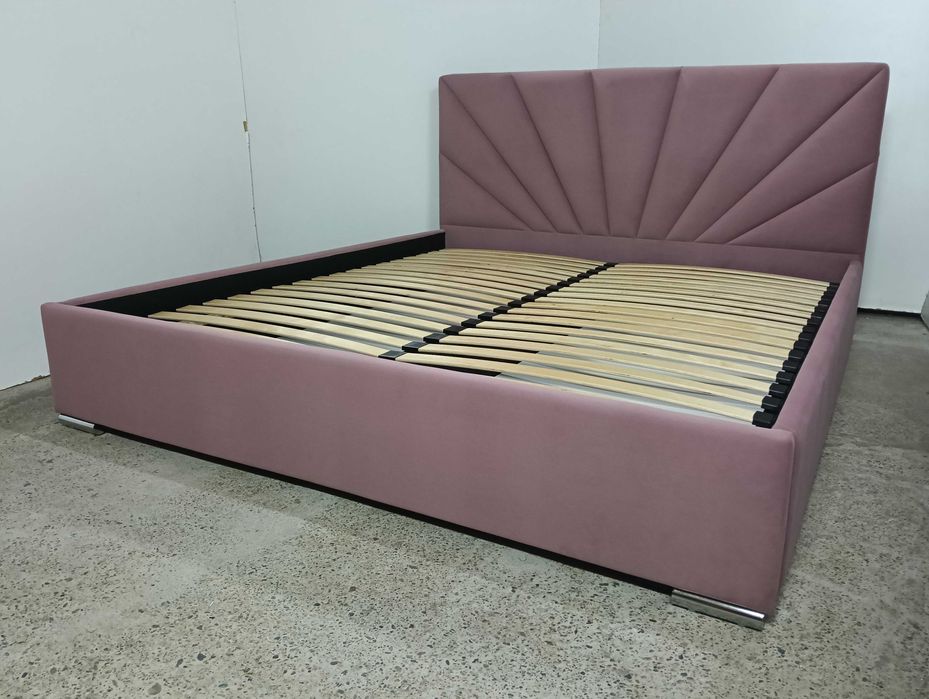 PRODUCENT OKAZJA Łóżko Tapicerowane stelaż metalowy pojemnik w cenie