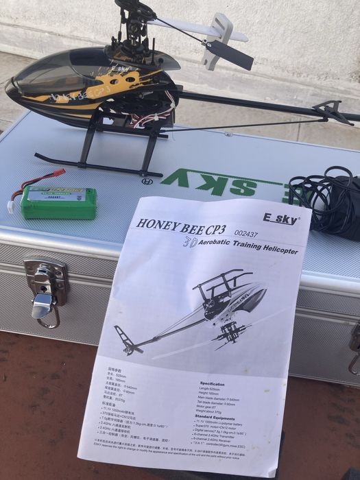 HElicoptero esky honey bee cp3